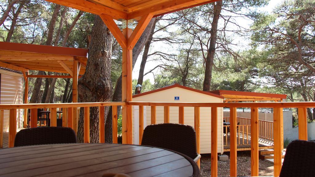 Mobile Homes Holiday Dream บาชกาโวดา ภายนอก รูปภาพ